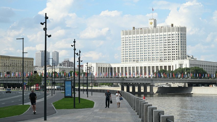 У Белого дома в Москве планируют построить ледовую арену и гостиницу - «Недвижимость»