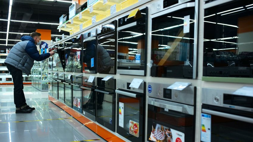 Эксперт предупредил о рисках для ремонта зарубежной техники по гарантии - «Недвижимость»