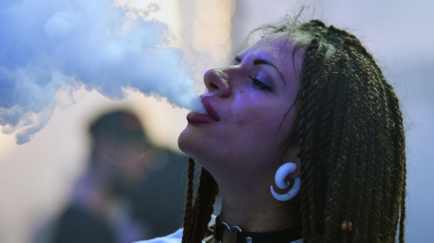 Юрист предупредила, кого оштрафуют за курение дома - «Недвижимость»